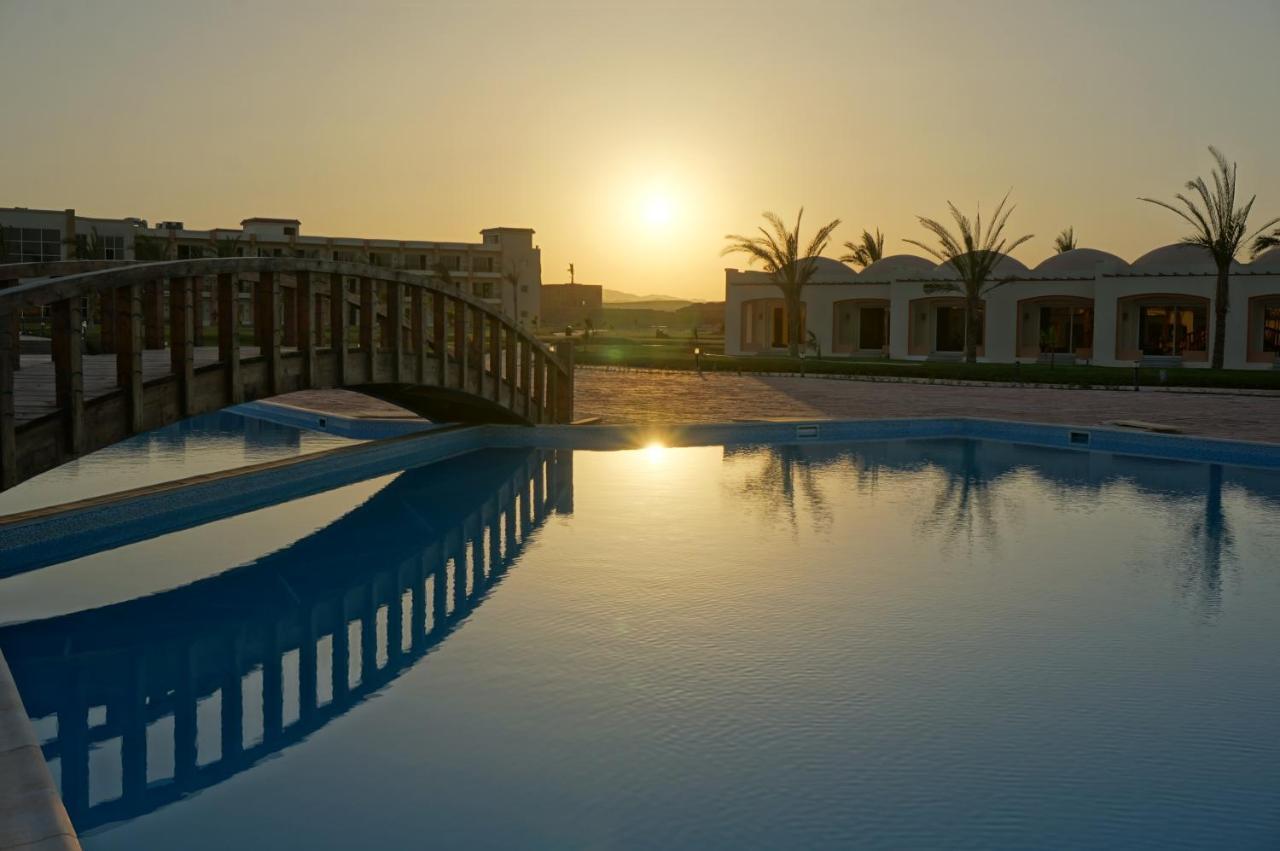 Amarina Queen Resort & Aqua Park Marsa Alam Exterior photo